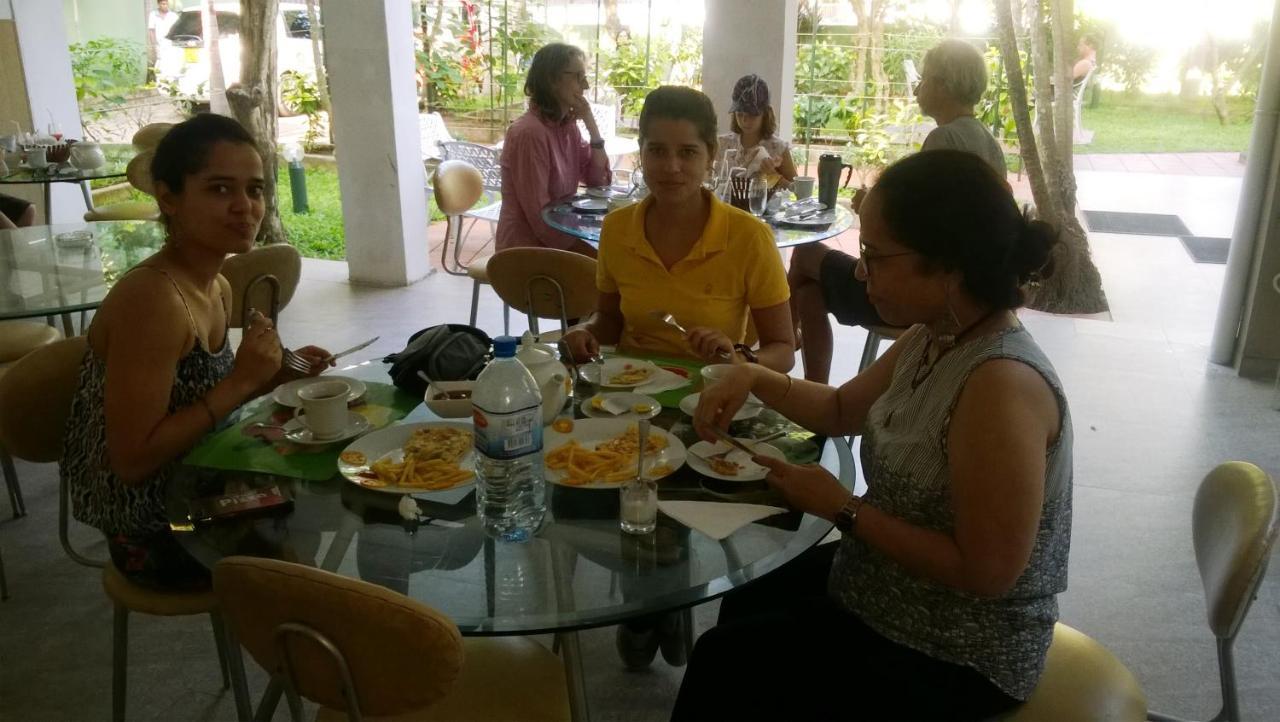 Hotel Milano Tourist Rest Anuradhapura Esterno foto