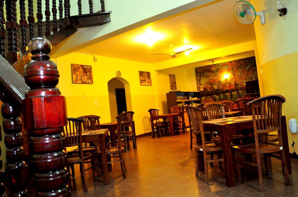Hotel Milano Tourist Rest Anuradhapura Esterno foto